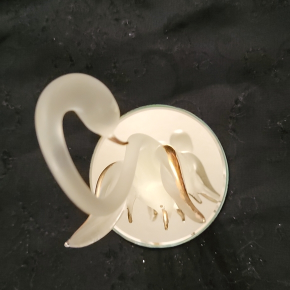 Frosted Swan on Mirror Figurine - Picture 2 of 2